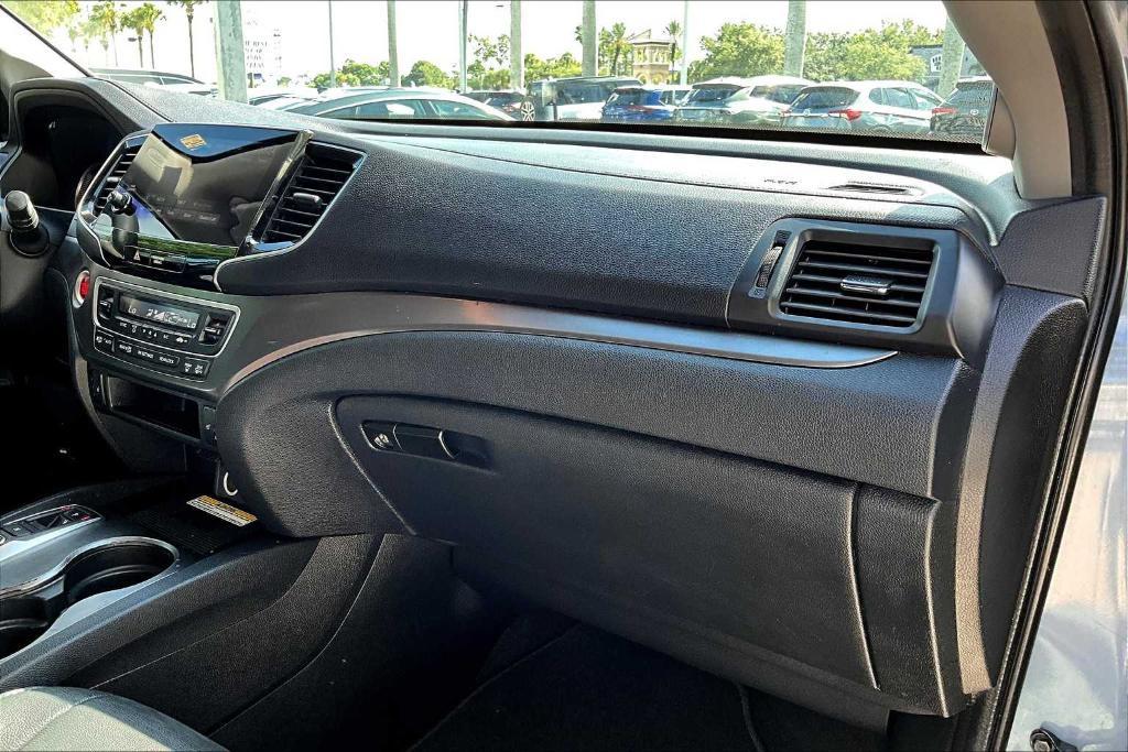 used 2022 Honda Pilot car, priced at $28,533