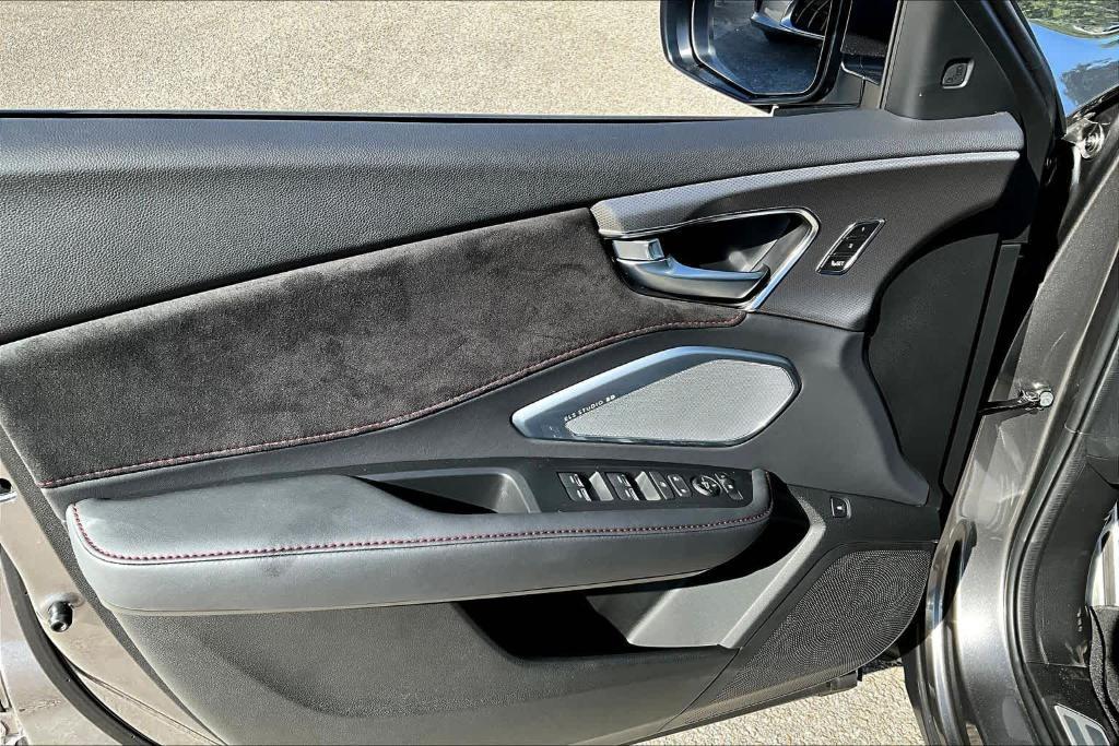 new 2025 Acura RDX car, priced at $52,250