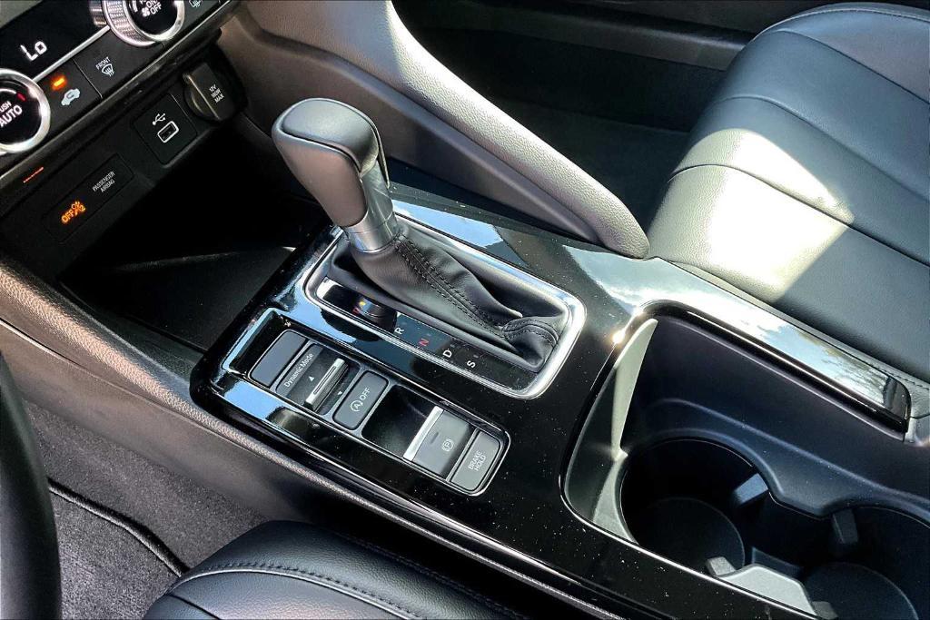 used 2025 Acura Integra car, priced at $27,950