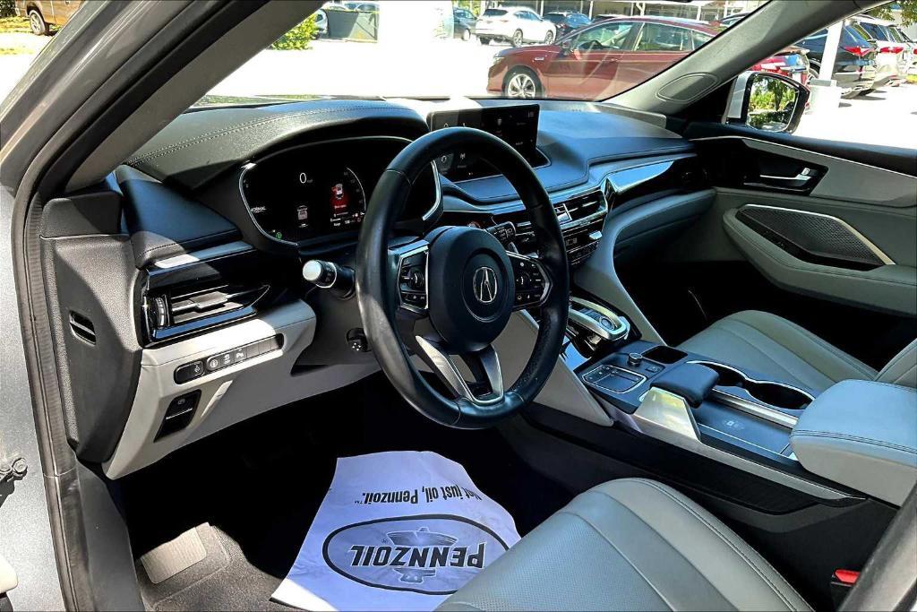 used 2023 Acura MDX car, priced at $38,555