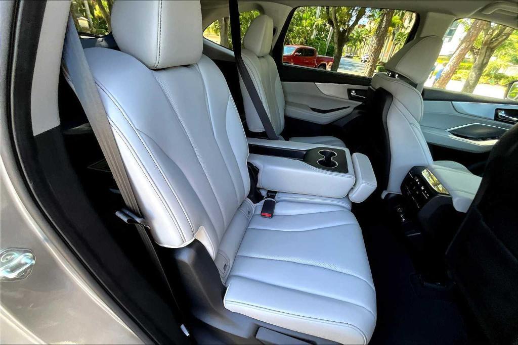 used 2023 Acura MDX car, priced at $38,555