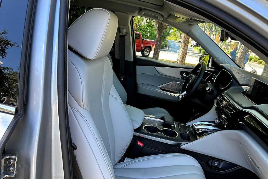 used 2023 Acura MDX car, priced at $38,555