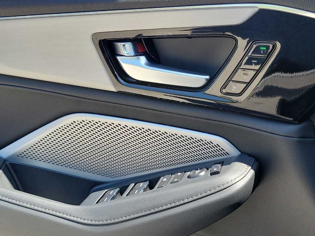 new 2025 Acura MDX car, priced at $53,150
