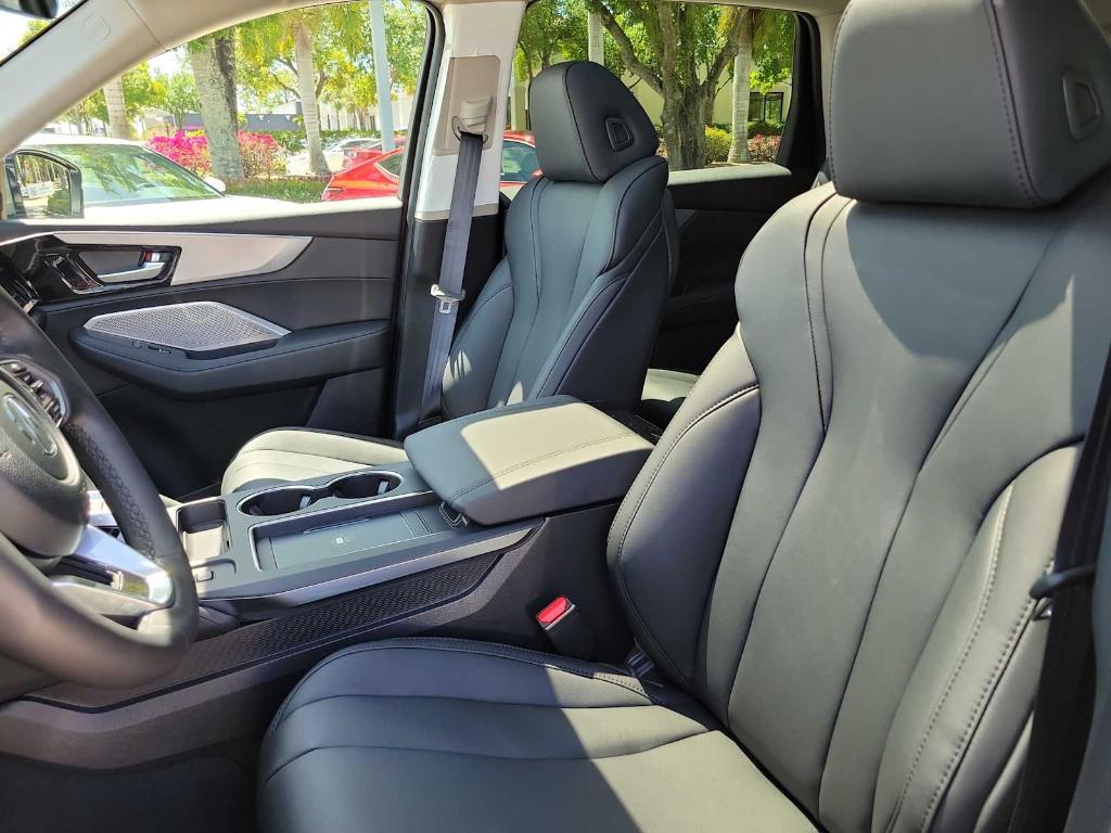 new 2025 Acura MDX car, priced at $53,150