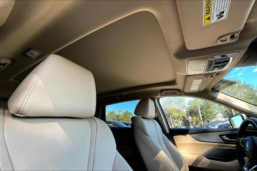 used 2025 Acura MDX car, priced at $50,950
