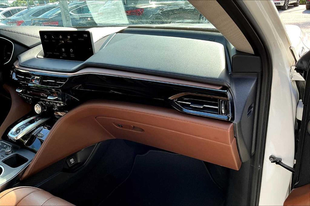 used 2023 Acura MDX car, priced at $43,194