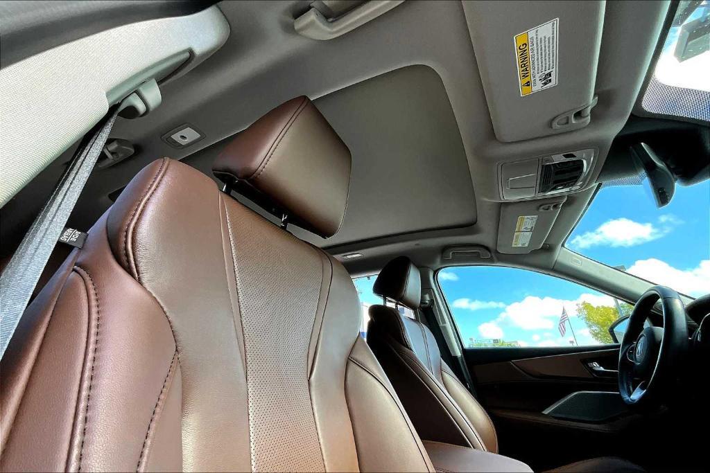 used 2023 Acura MDX car, priced at $43,194