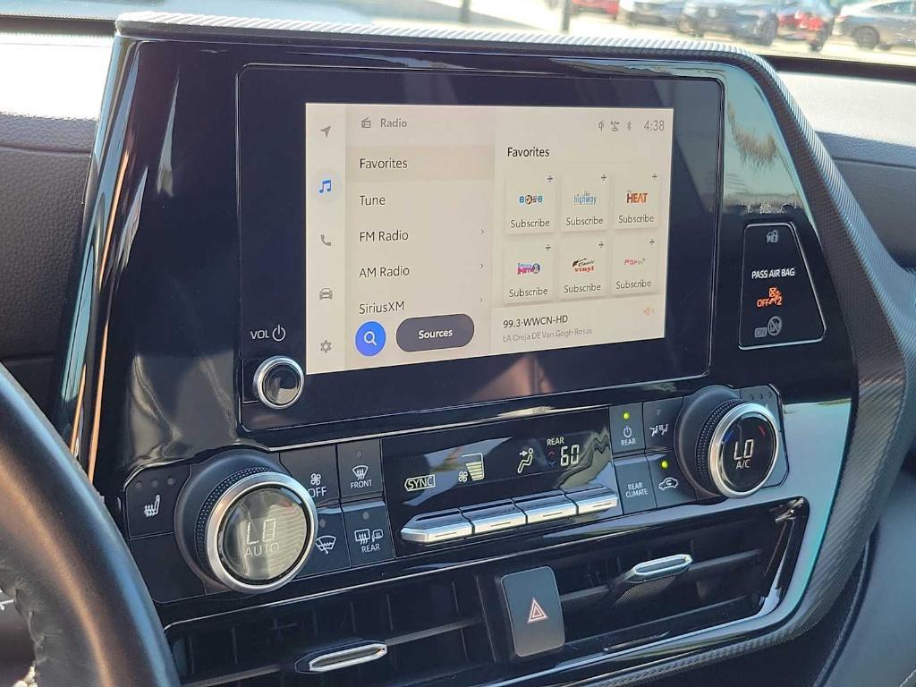 used 2023 Toyota Highlander car, priced at $37,250