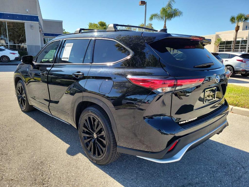 used 2023 Toyota Highlander car, priced at $37,250
