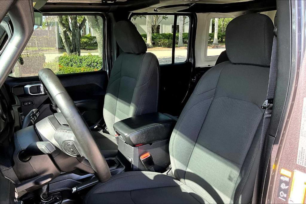 used 2021 Jeep Wrangler Unlimited car, priced at $27,342