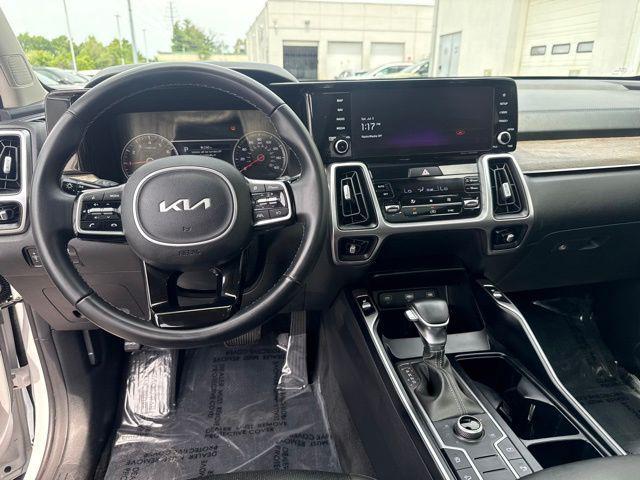 used 2022 Kia Sorento car, priced at $29,633