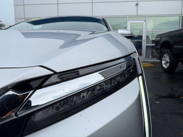 used 2018 Honda Clarity Plug-In Hybrid car, priced at $19,495