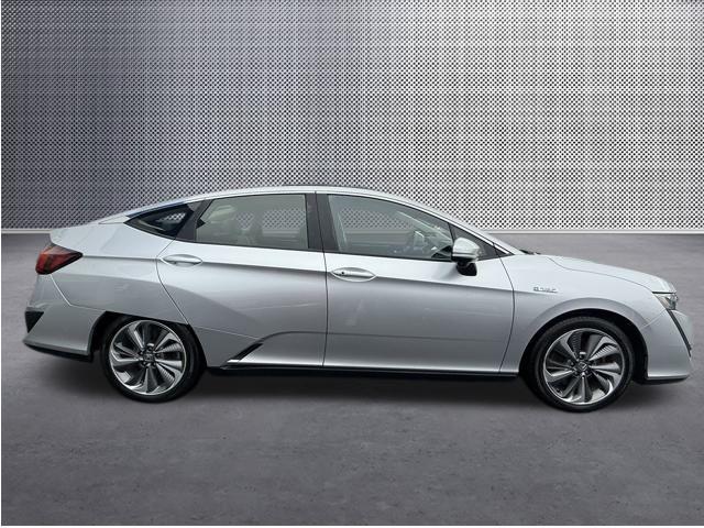 used 2018 Honda Clarity Plug-In Hybrid car, priced at $18,792