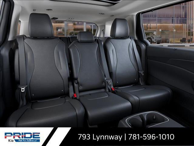 new 2025 Kia Carnival Hybrid car, priced at $55,165