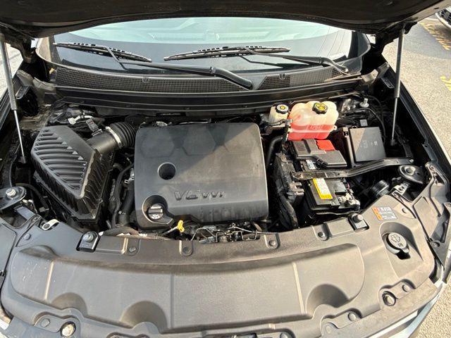 used 2020 Chevrolet Traverse car, priced at $31,096