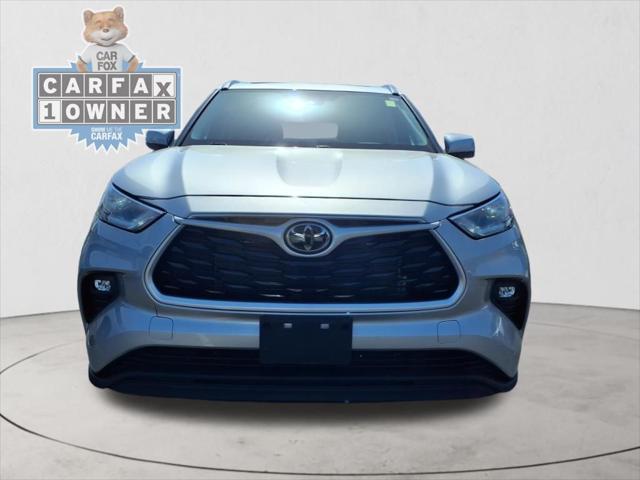 used 2021 Toyota Highlander car, priced at $35,940