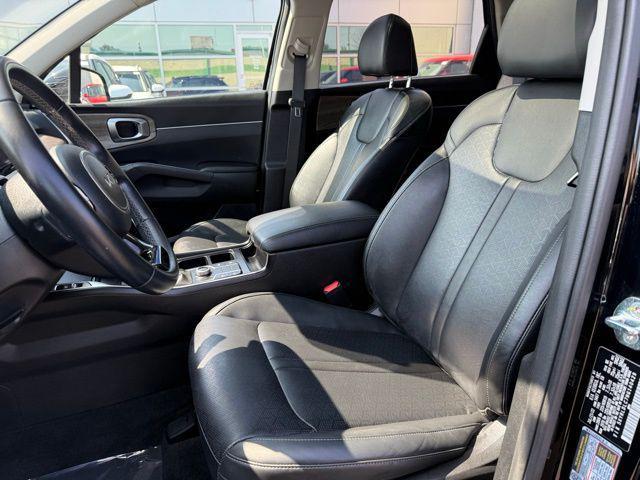 used 2022 Kia Sorento car, priced at $28,056