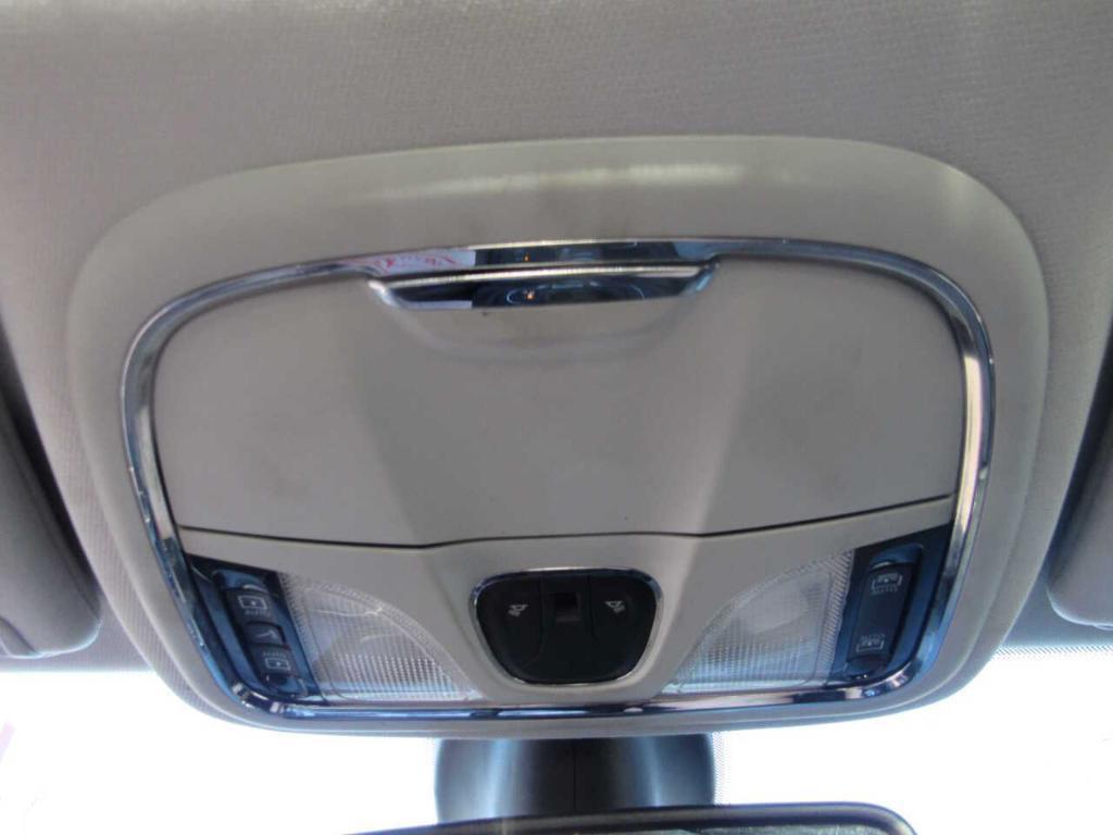 used 2019 Jeep Cherokee car, priced at $17,995