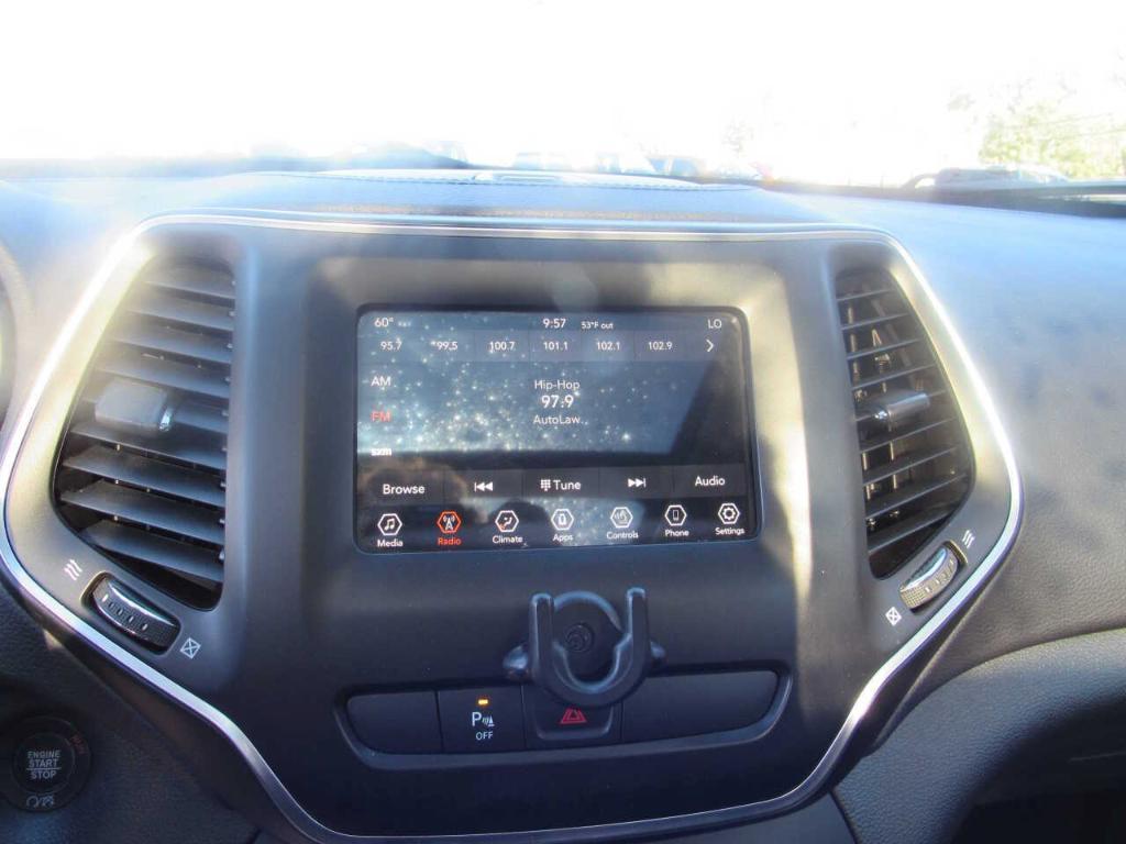 used 2019 Jeep Cherokee car, priced at $17,995