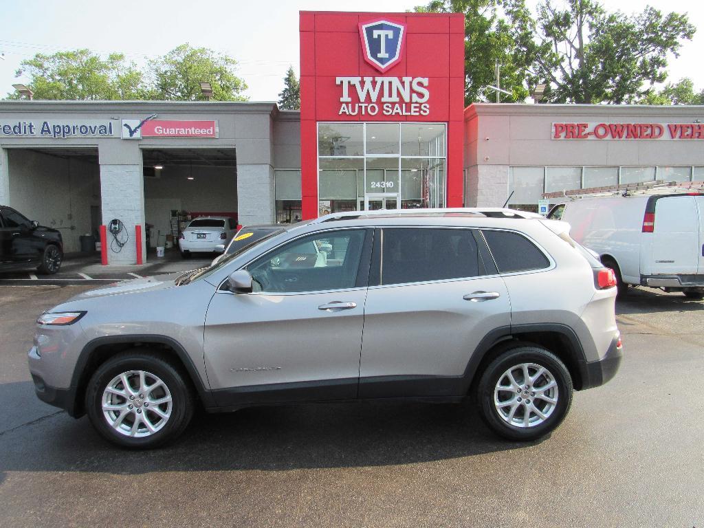 used 2015 Jeep Cherokee car, priced at $8,995
