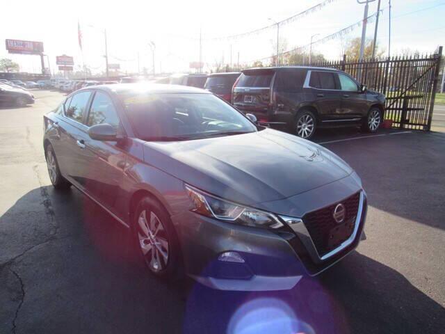 used 2020 Nissan Altima car, priced at $17,995