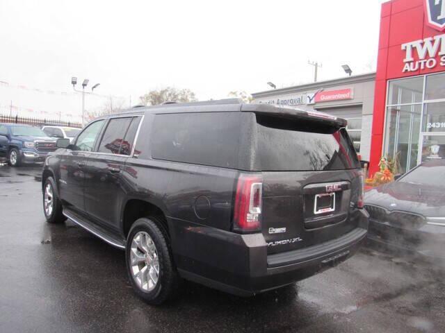 used 2016 GMC Yukon XL car, priced at $17,995