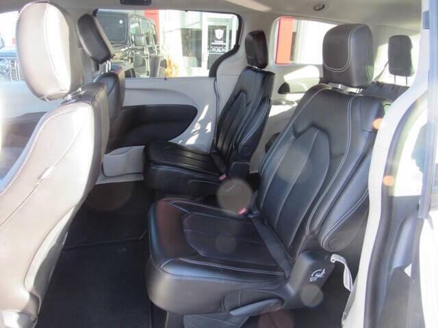 used 2023 Chrysler Pacifica car, priced at $26,995