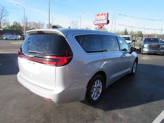 used 2023 Chrysler Pacifica car, priced at $26,995