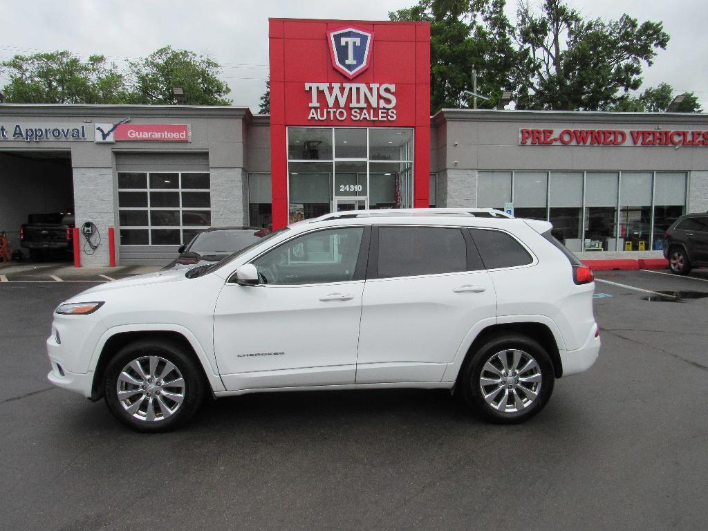 used 2018 Jeep Cherokee car, priced at $16,995