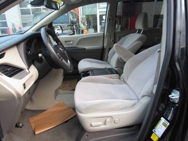 used 2020 Toyota Sienna car, priced at $23,995