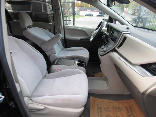 used 2020 Toyota Sienna car, priced at $23,995