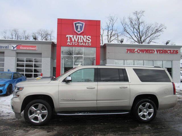 used 2017 Chevrolet Suburban car, priced at $29,995