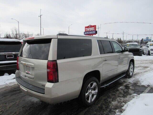 used 2017 Chevrolet Suburban car, priced at $29,995