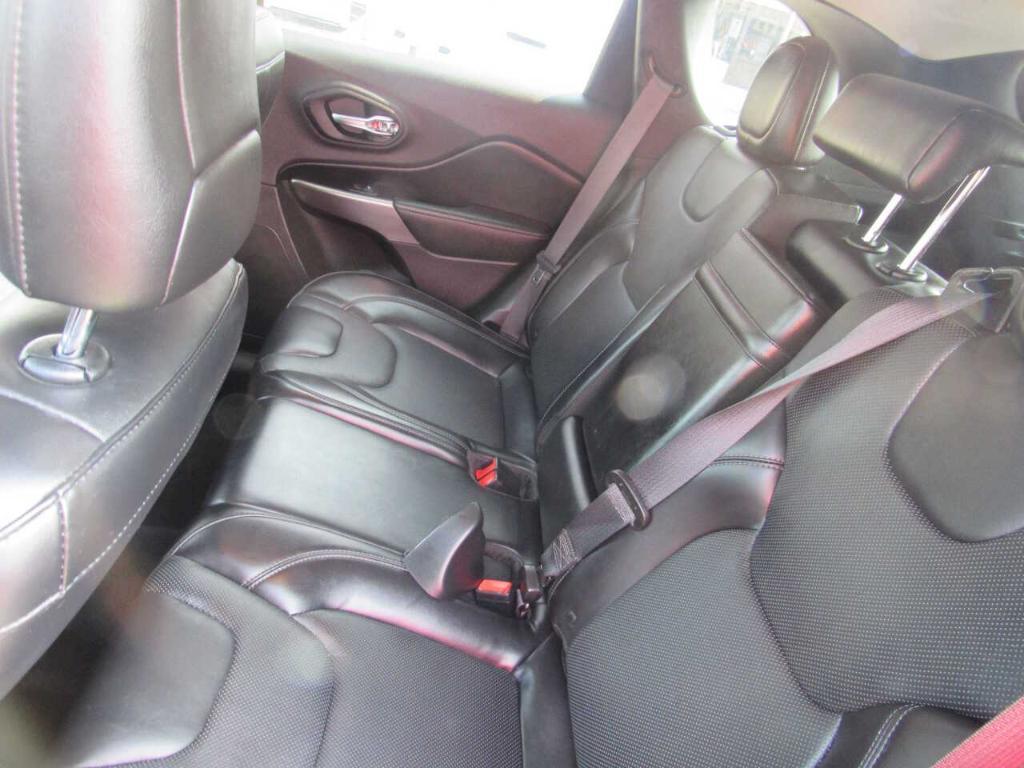 used 2019 Jeep Cherokee car, priced at $15,995