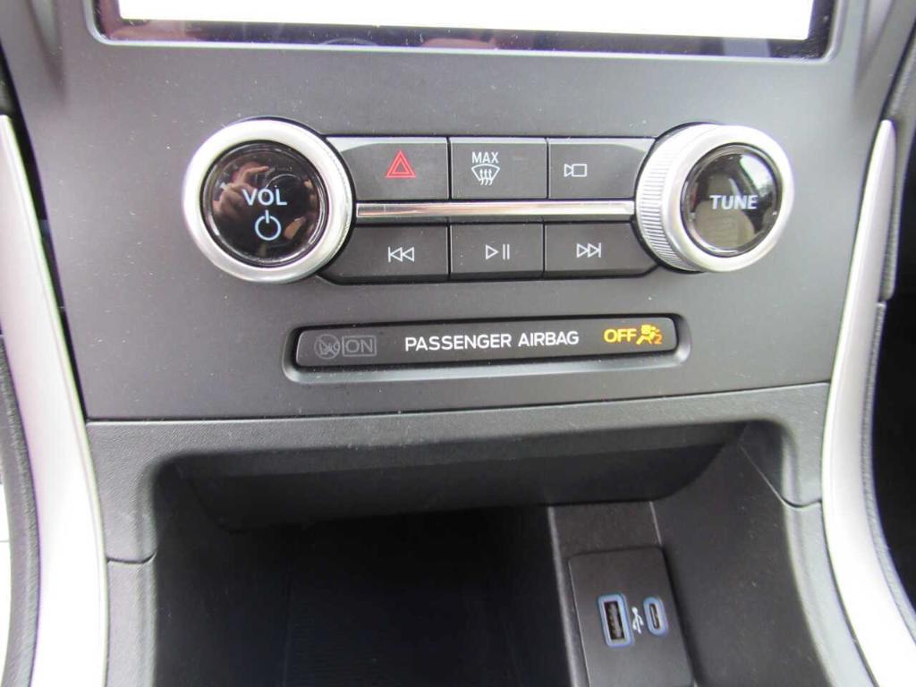 used 2022 Ford Edge car, priced at $19,995