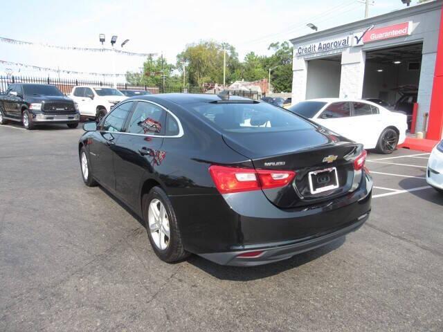 used 2020 Chevrolet Malibu car, priced at $15,995