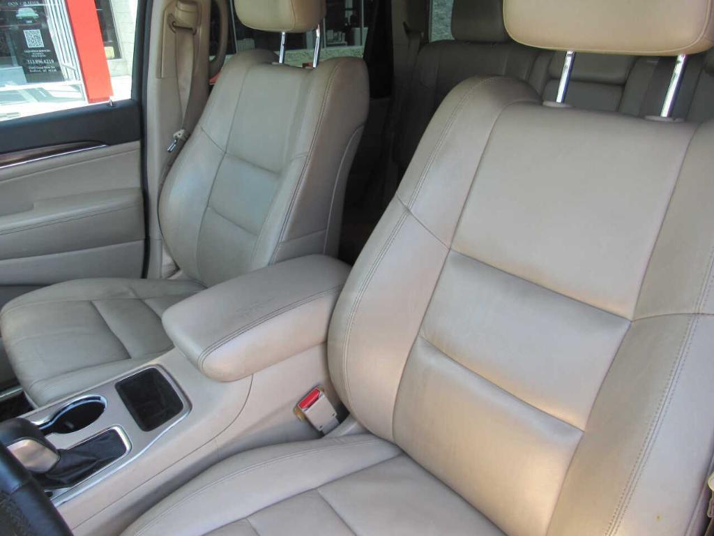 used 2017 Jeep Grand Cherokee car, priced at $14,995