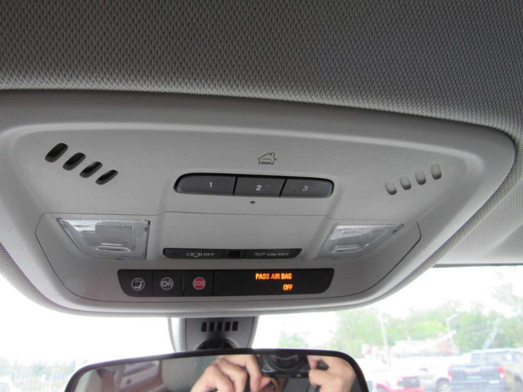 used 2019 Chevrolet Traverse car, priced at $16,995
