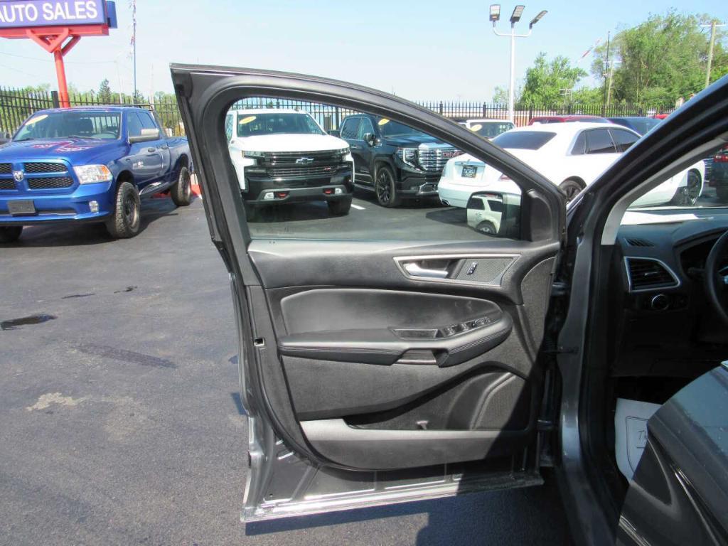 used 2024 Ford Edge car, priced at $25,995