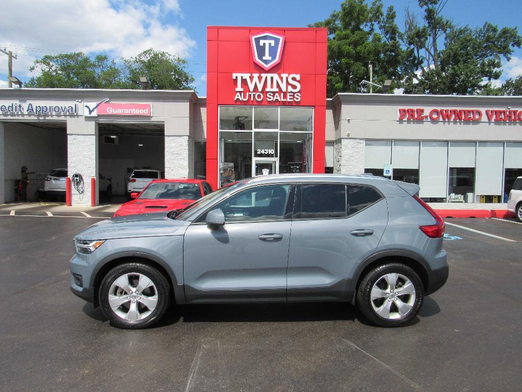 used 2021 Volvo XC40 car, priced at $20,995