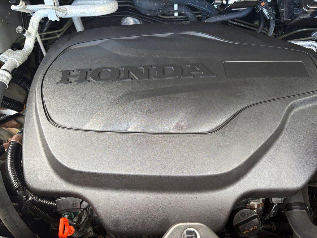 used 2022 Honda Pilot car, priced at $30,891