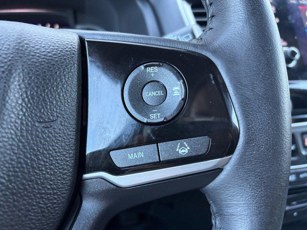 used 2022 Honda Pilot car, priced at $35,994