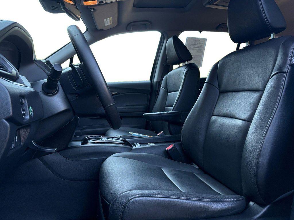 used 2022 Honda Pilot car, priced at $35,994