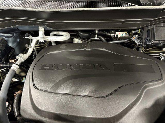 used 2022 Honda Pilot car, priced at $35,490