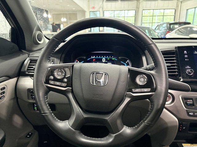 used 2022 Honda Pilot car, priced at $35,490