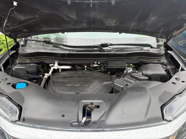 used 2021 Honda Pilot car, priced at $29,275