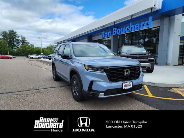 new 2025 Honda Pilot car, priced at $51,305