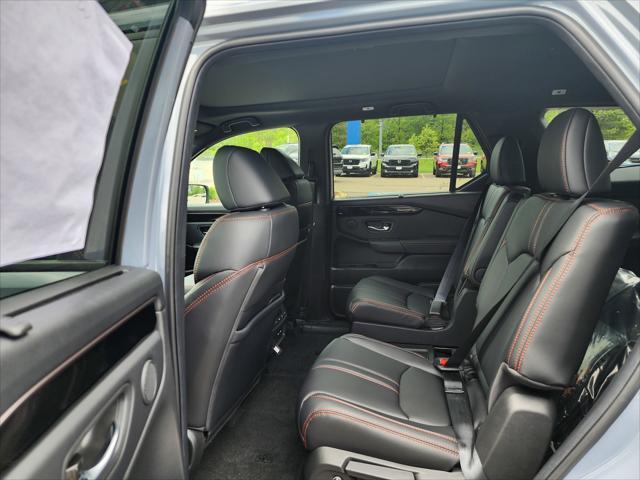 new 2025 Honda Pilot car, priced at $51,305
