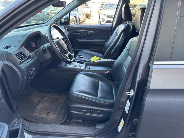 used 2021 Honda Pilot car, priced at $30,491