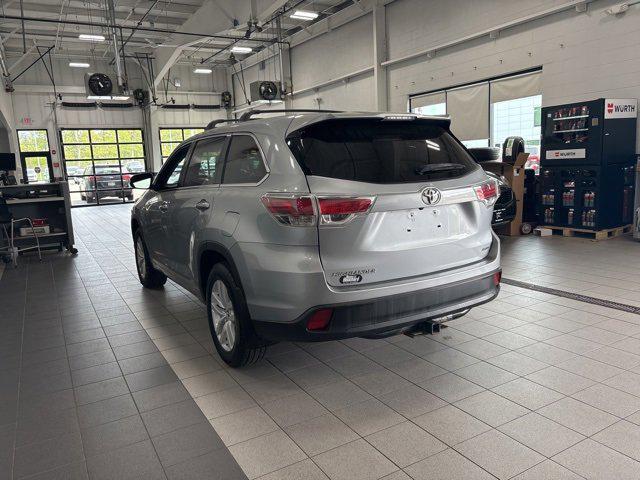 used 2016 Toyota Highlander car, priced at $19,592